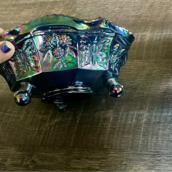 Fenton Art Glass Carnival Butterfly & Berry Fantail Footed Bowl Marked Fenton - Picture 8 of 8